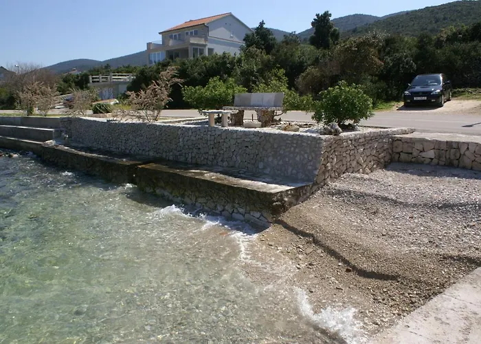 By The Sea Kneza, Korcula - 4342